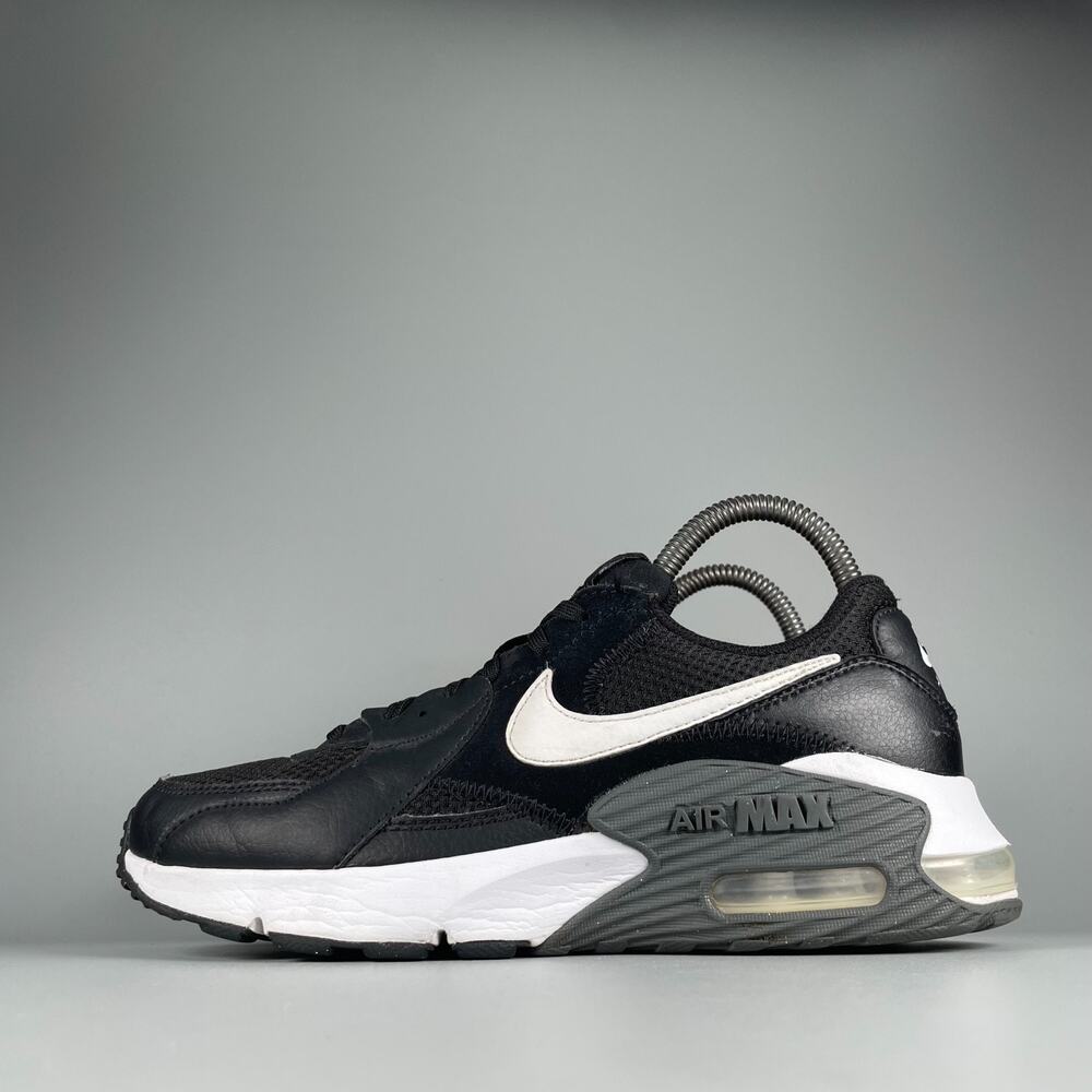 Nike Air Max Excee Women's Size 7 Black White Gray Running Sneaker Athletic Shoe